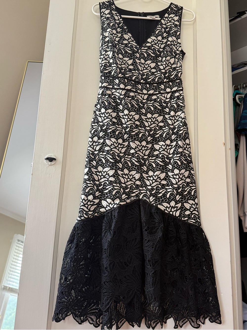 Black & White Lace Trumpet Mermaid Midi Dress Drop Waist Eva Mendes NY&Co XS / 2